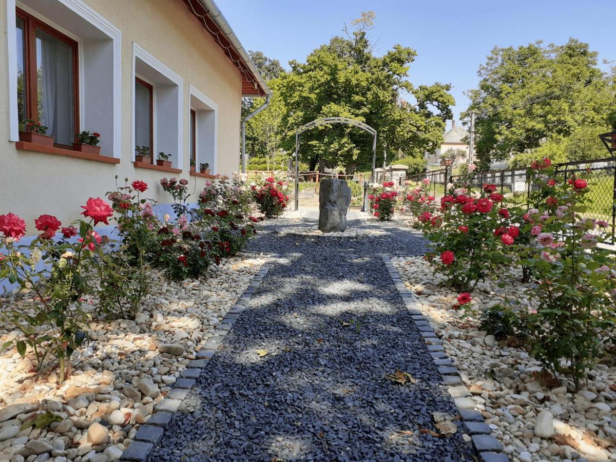 Tolnay Kúria és Vendégház Nagygorbo Exterior foto